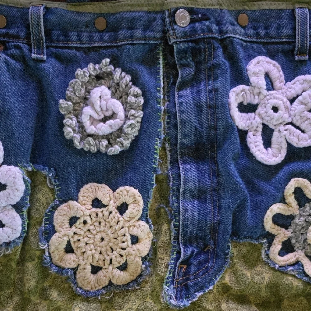HAND CRAFTED Possible Bag UPCYCLED Blue Denim Jean Crochet Floral 29 X17 Inch - Picture 5 of 15